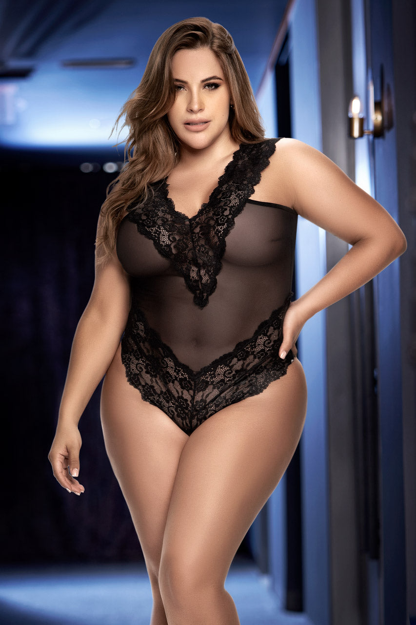 Plus-Size-Lucky Lace-Up Teddy