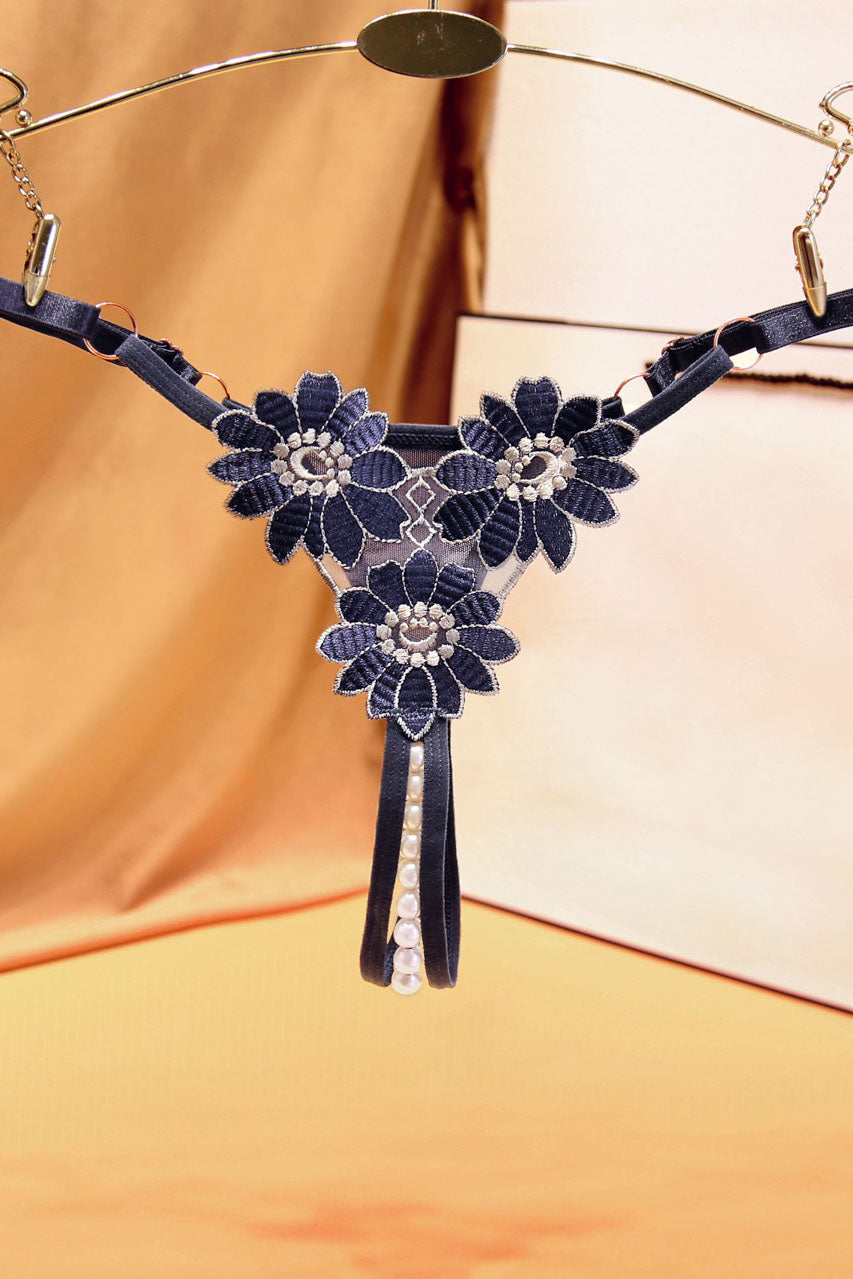 Daisy Crotchless Pearl Thong