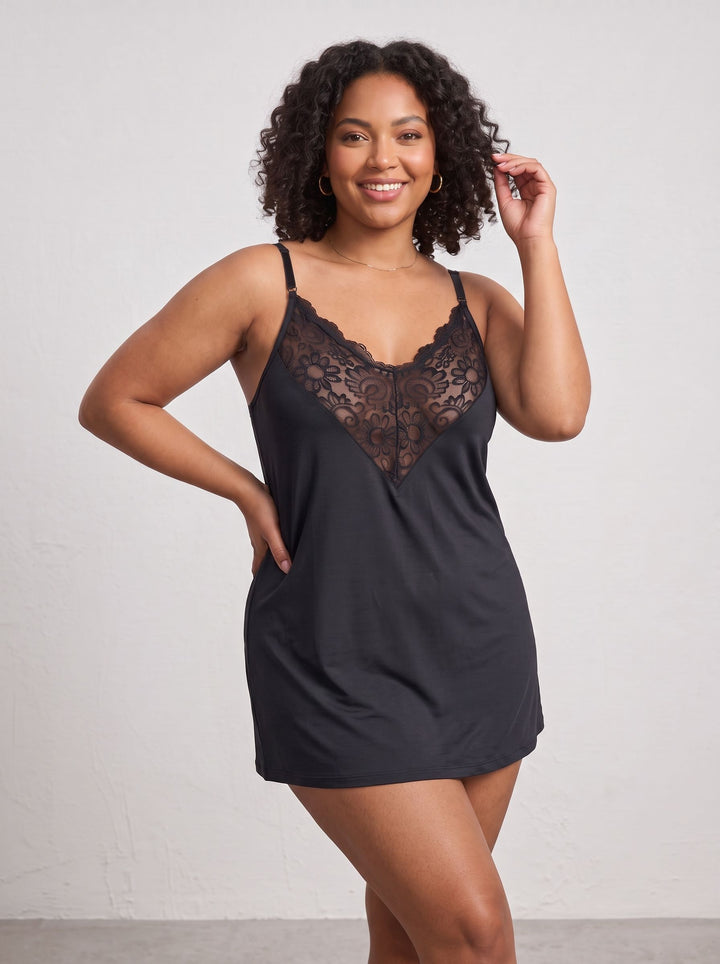 Queen of Temptation Lace Chemise